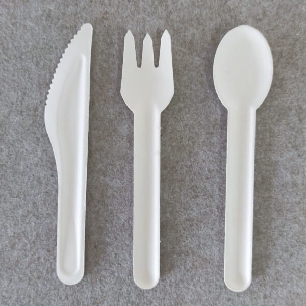 Biodegradable cutlery set